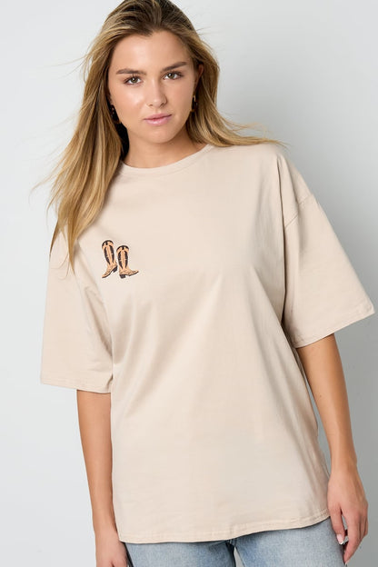 T-shirt Cowboy Boots