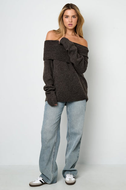 Off the shoulder basic sweater